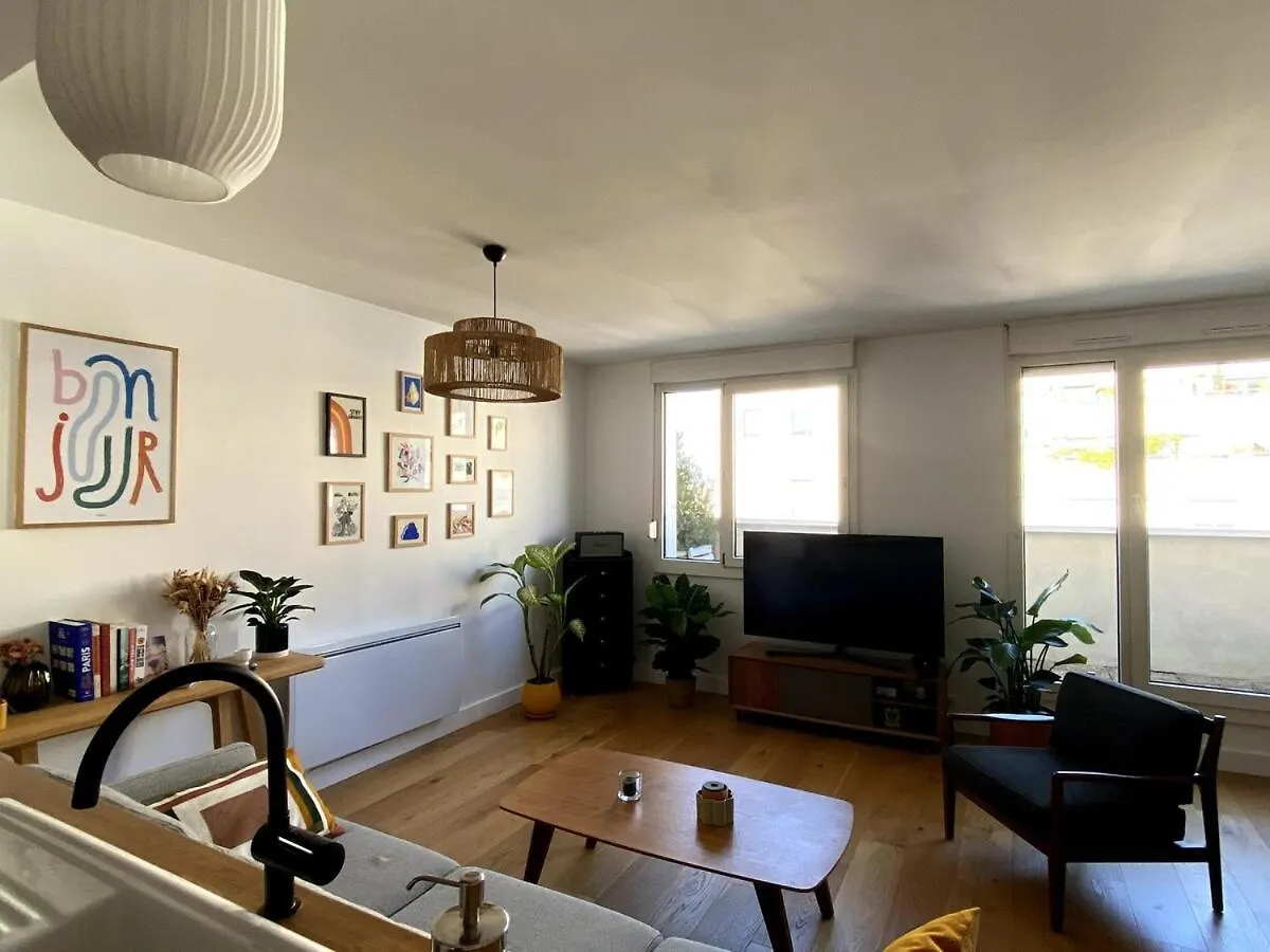 Rebeval 3 - Lb - Cosy And Spacious Flat For 4 Pers باريس شقة
